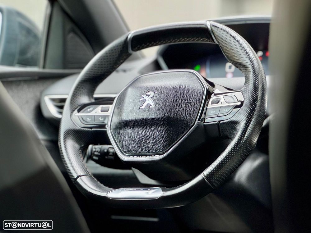 Peugeot 3008 1.2 PureTech GT Line EAT8 - 36