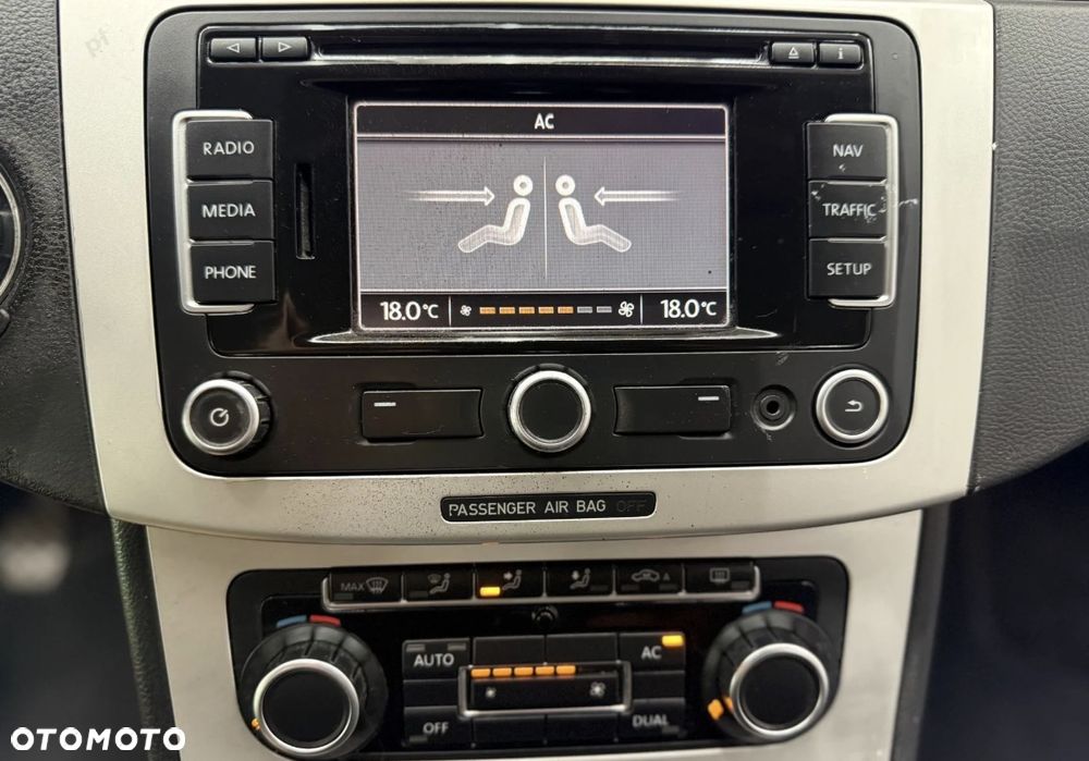 Volkswagen Passat CC 1.8 TSI - 17