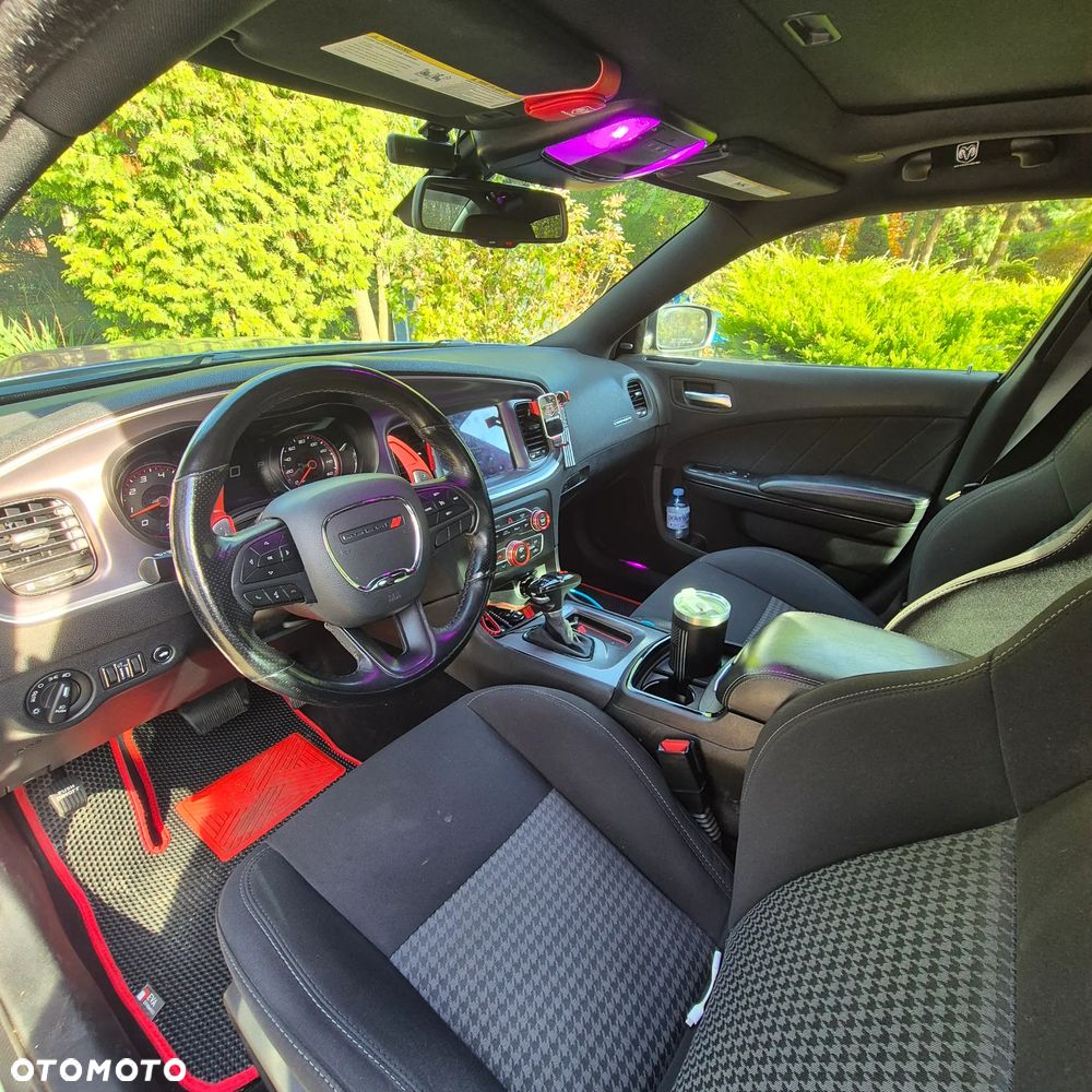 Dodge Charger 5.7 R/T - 9
