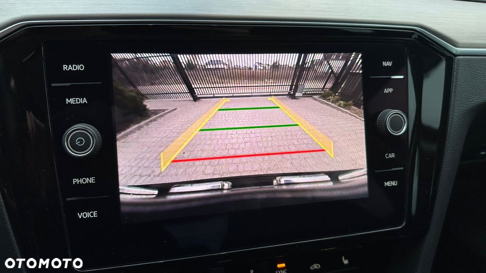 Volkswagen Passat 1.5 TSI EVO Elegance DSG - 9