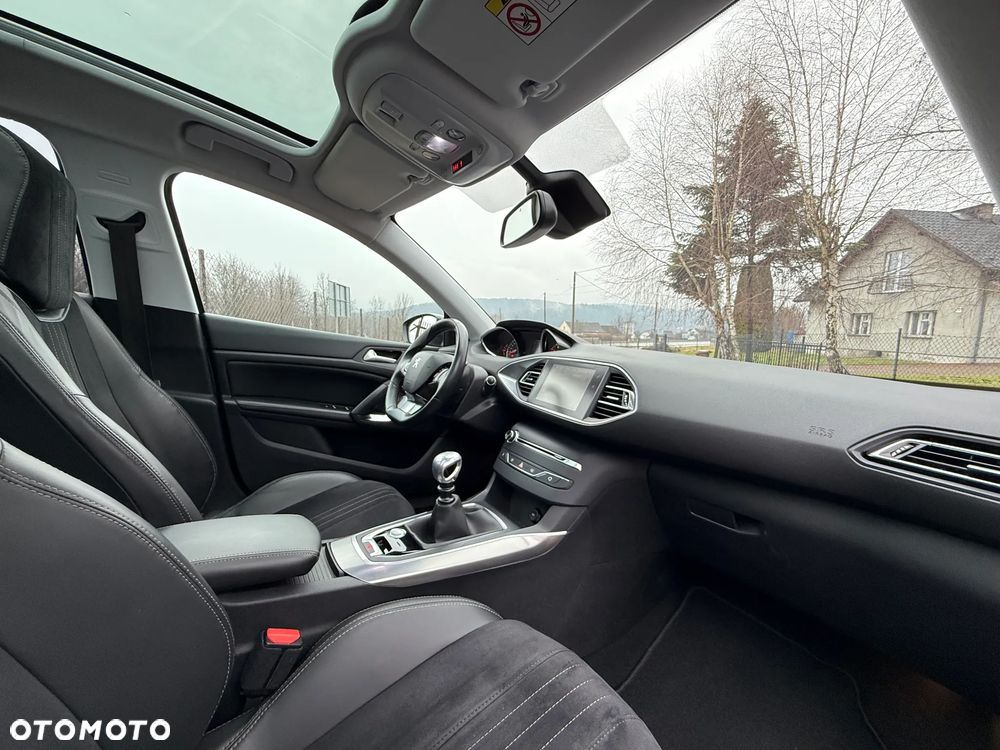 Peugeot 308 PureTech 130 Stop & Start Allure - 26