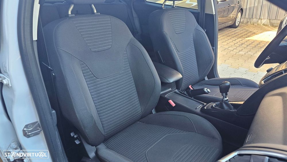 Ford Focus 1.5 TDCi Titanium - 10