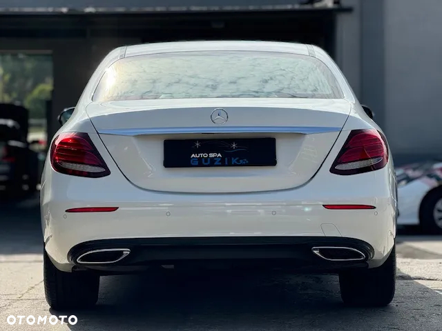 Mercedes-Benz Klasa E 220 d 9G-TRONIC - 31