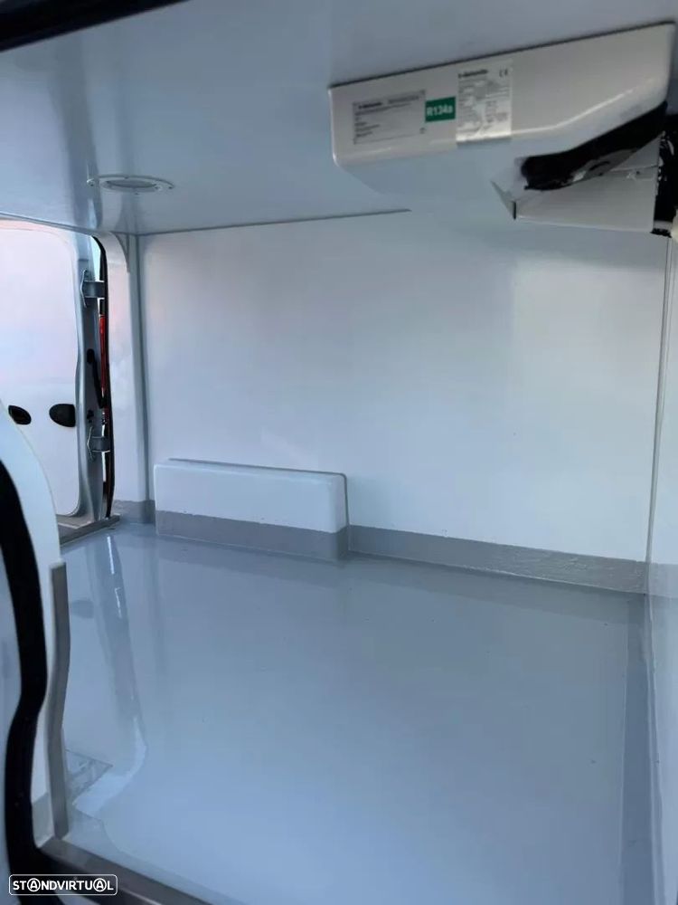 Renault trafic 2.0 l1h1 c/frio - 29