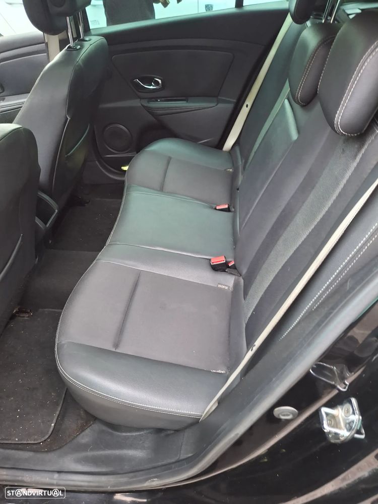 Renault Mégane Sport Tourer 1.5 dCi Bose Edition SS - 13