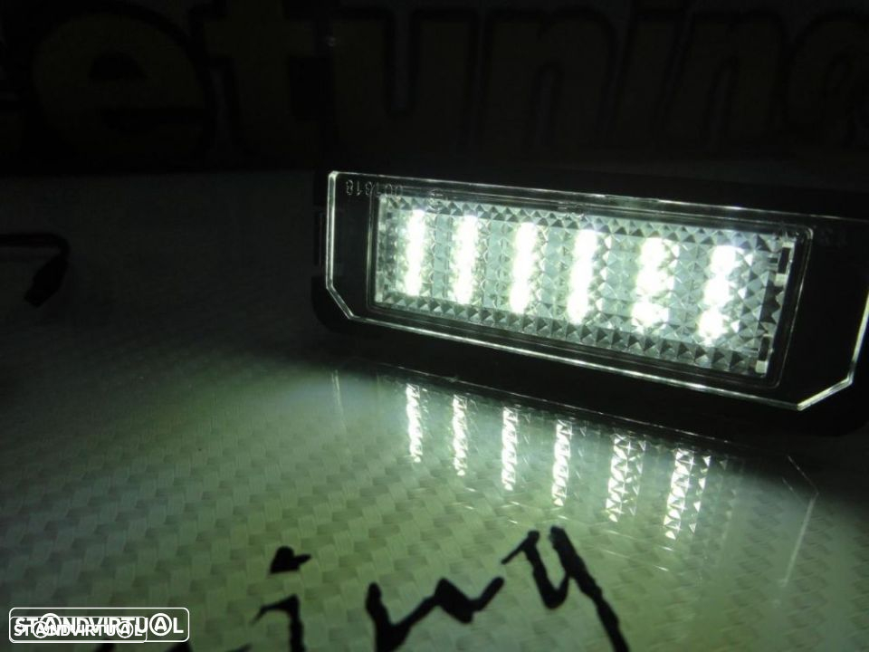 Suporte De Lâmpada De Matricula Com Led Branco Para Audi TT 8N 2-doors 1999-2006, VW EOS, Golf 4, 5, 6, 7, Lupo, Passat 3C, CC, Polo 6N2, 9N,9N3, Beetle, Passat B6, B7, Phaeton, Scirocco, Seat Altea, Exeo, Exeo ST, Ibiza 6J, Leon 1P, Skoda Superb 3T 4-drs Sedan 2008, Porsche Carrera GT, 911 Carrera 996, 997, GT2, GT3, Boxster 987, Cayene 9PA, Cayman 987C. - 16
