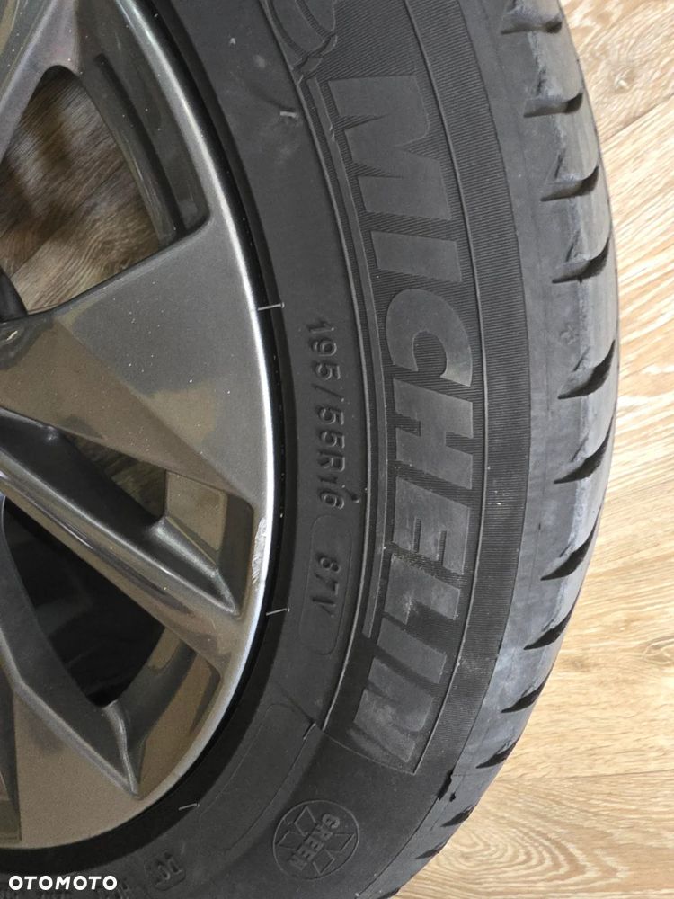 Peugeot 208 II Koła Felgi Alu 195/55R16 Oryginalne komplet 9825165280 - 9