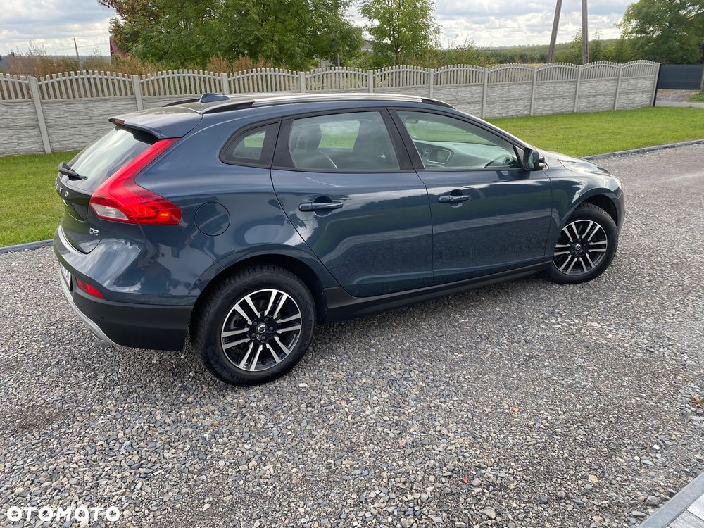 Volvo V40 Cross Country D2 Drive-E Momentum - 8