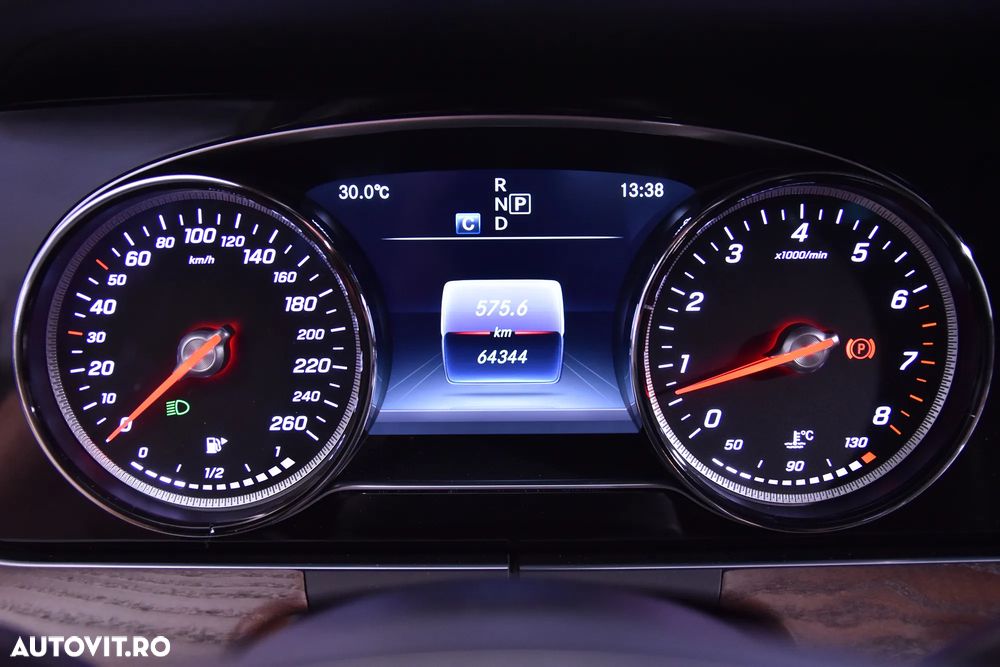 Mercedes-Benz E 400 4MATIC Aut. - 10