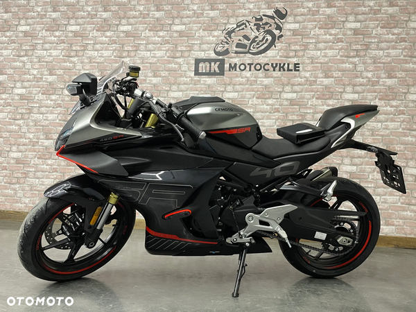 CFMoto SR