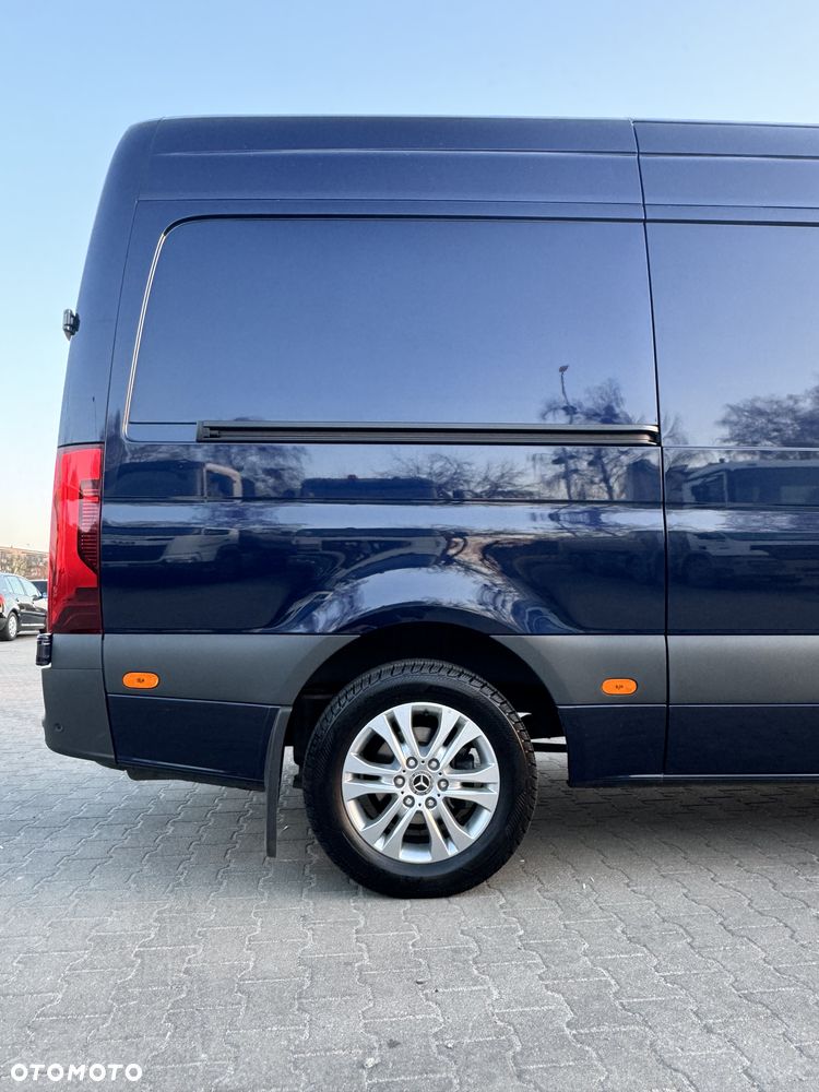 Mercedes-Benz Sprinter - 8