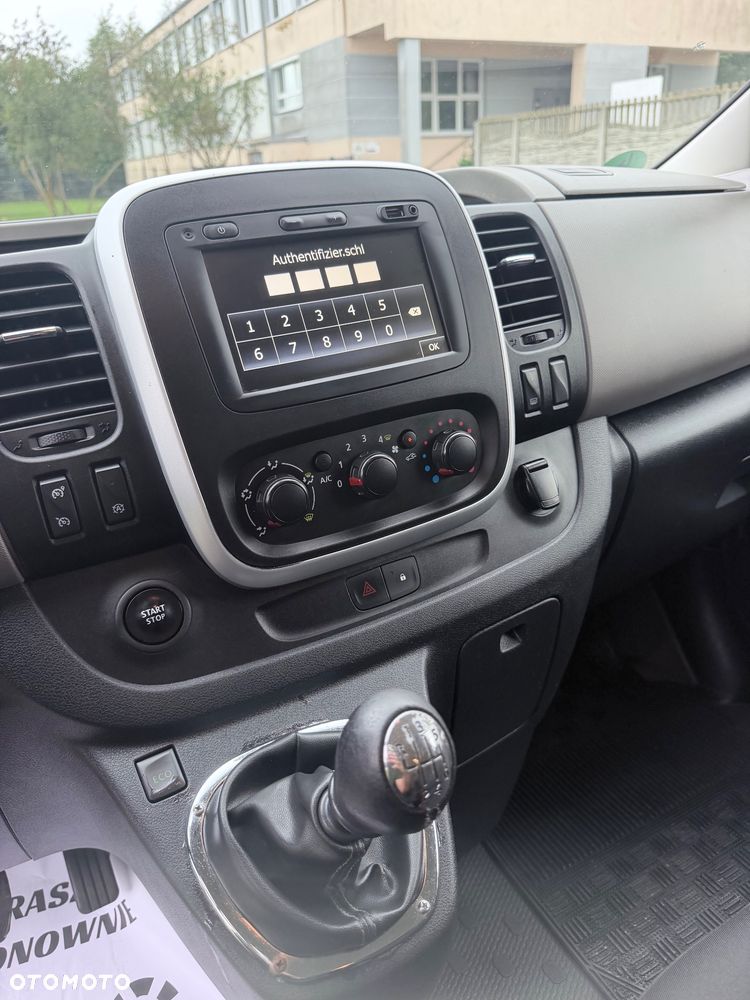 Renault Trafic - 15