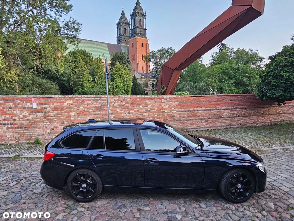 BMW Seria 3 328i - 6