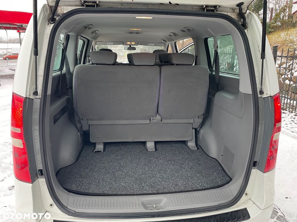 Hyundai H-1 Starex - 13