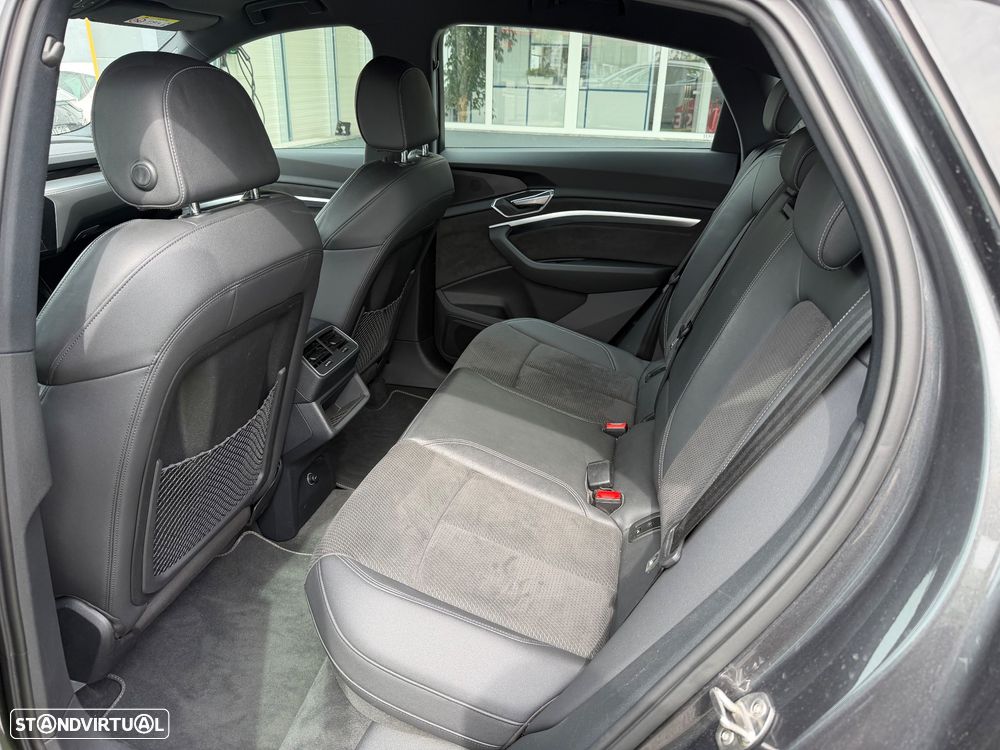 Audi e-tron 55 quattro S line - 18