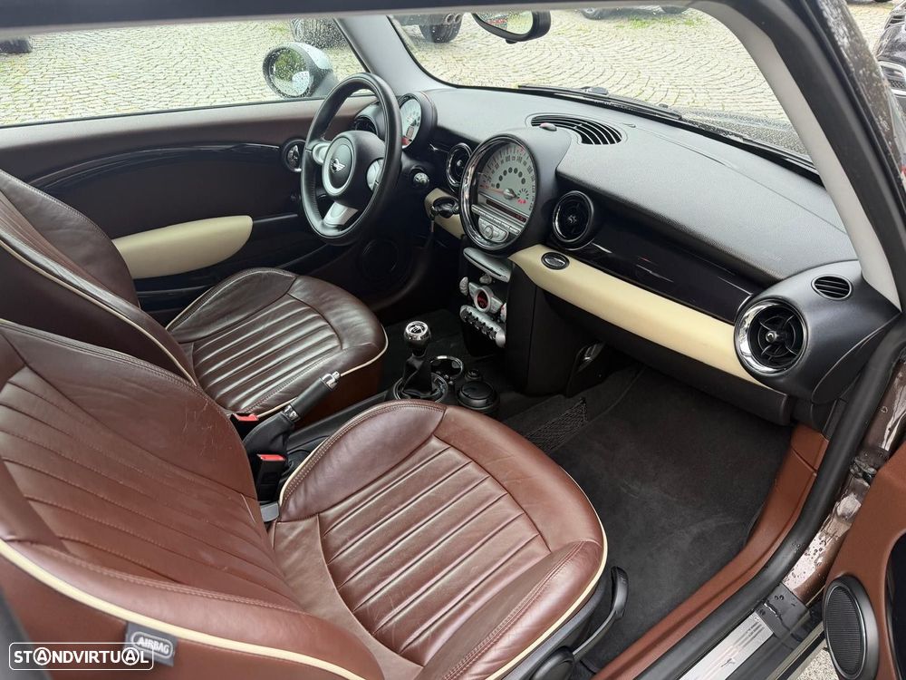 MINI Clubman Cooper D - 14