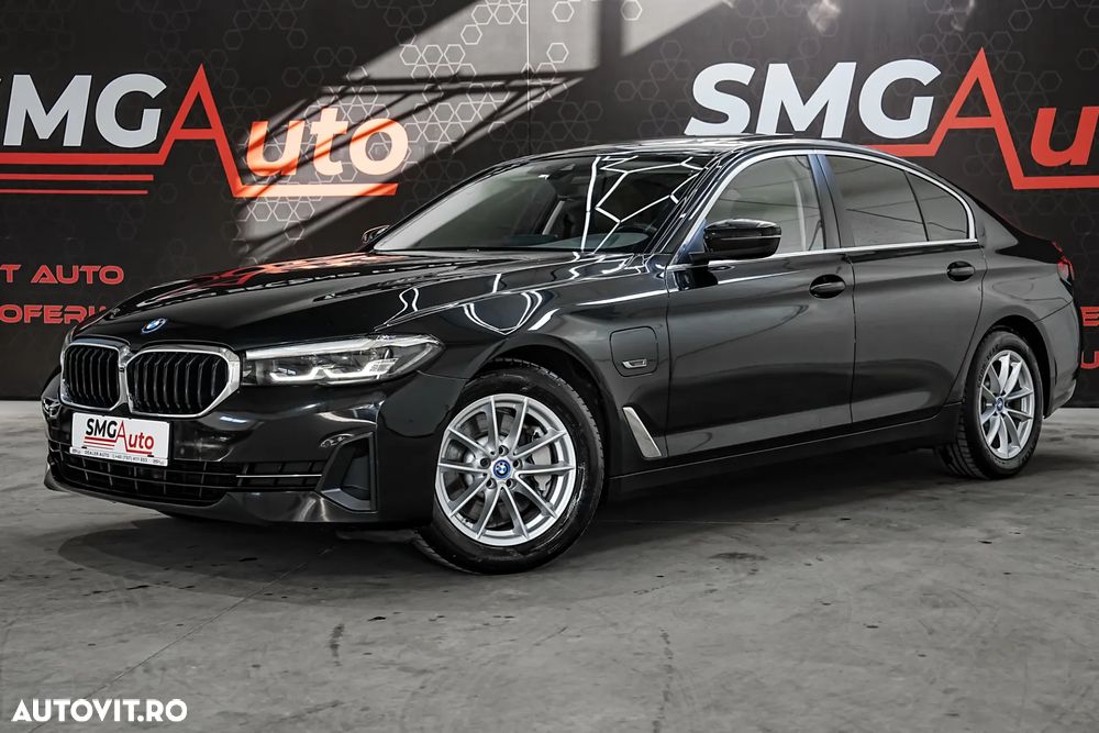 BMW Seria 5 530e Aut. Luxury Line - 12