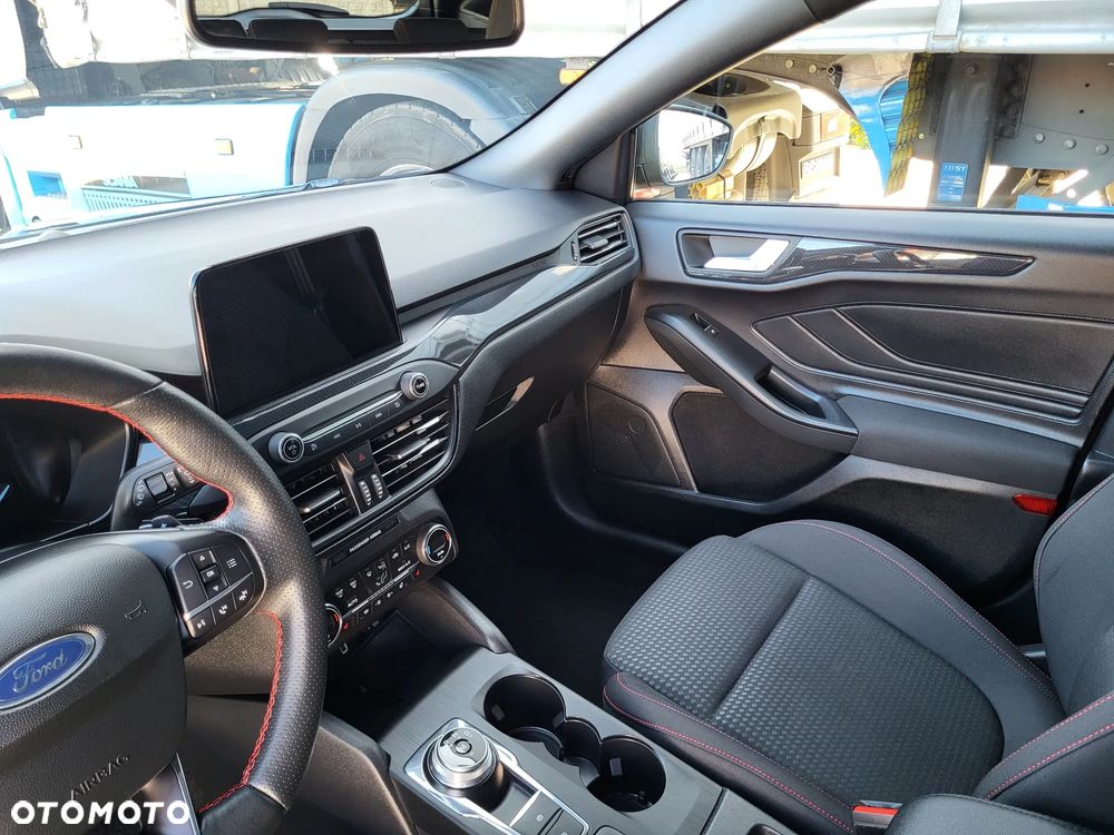 Ford Focus 1.5 EcoBoost STart-Stopp-System ST-LINE X - 20