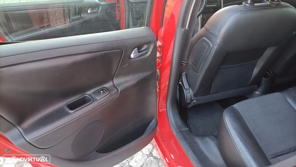 Peugeot 207 1.6 HDi FAP GT - 10