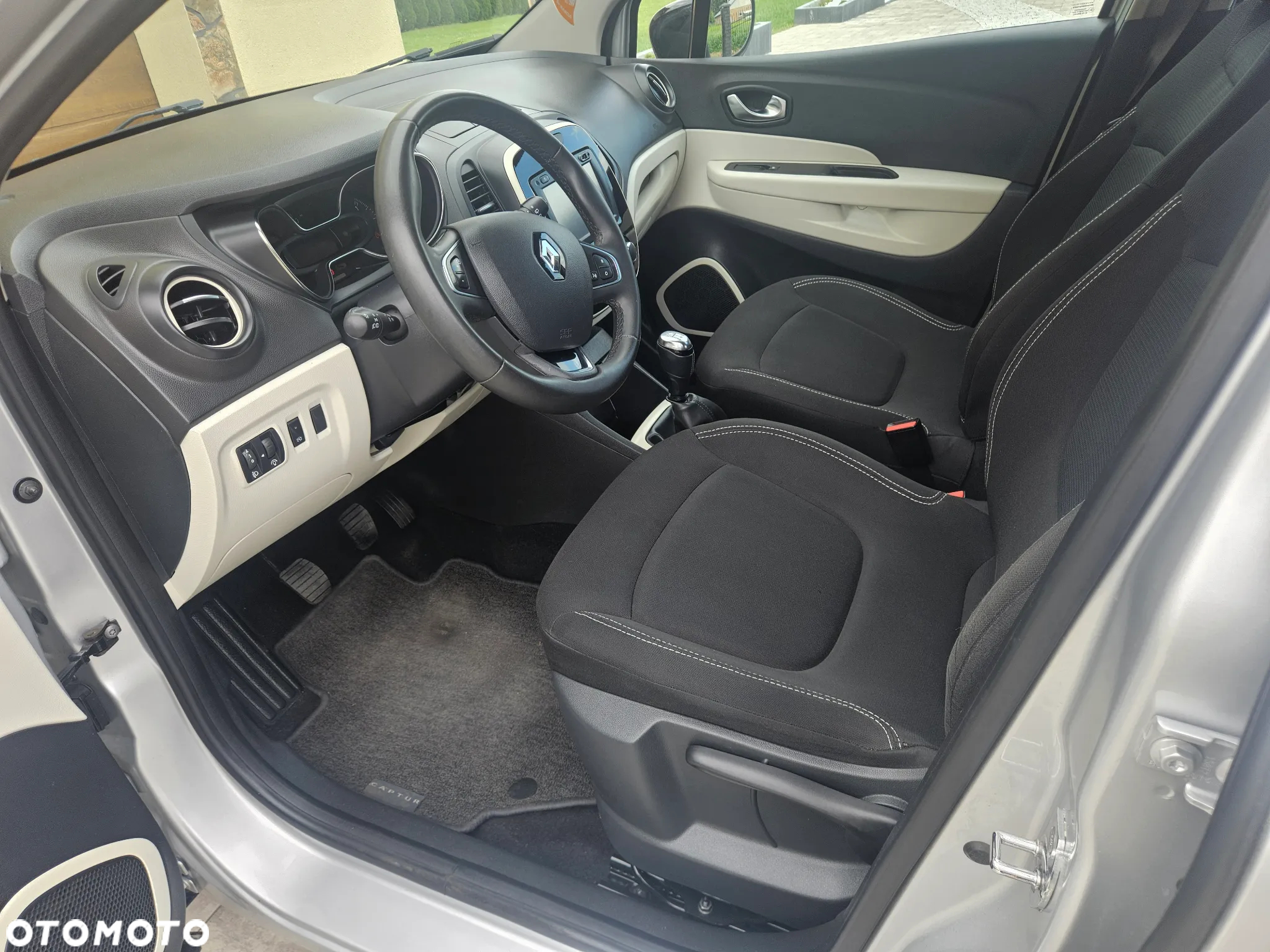 Renault Captur (ENERGY) TCe 90 BOSE EDITION - 5