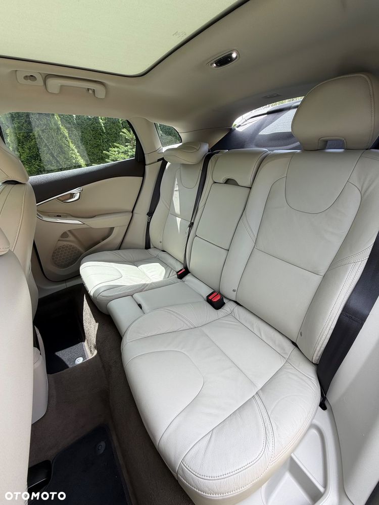 Volvo V40 D4 Summum - 6