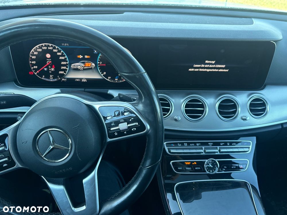Mercedes-Benz Klasa E 400 d 4Matic 9G-TRONIC Avantgarde - 27