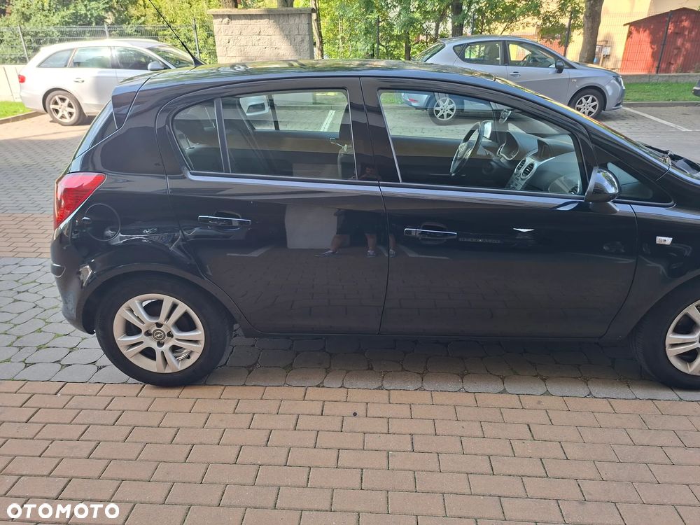 Opel Corsa 1.4 16V Edition - 8