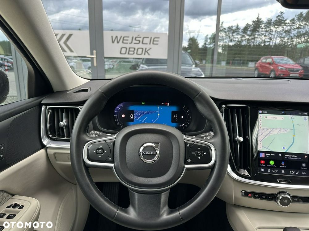 Volvo V60 B3 B DKG Essential - 18