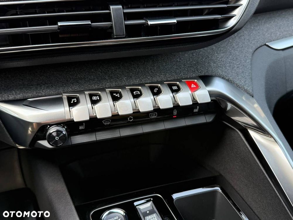 Peugeot 3008 1.2 PureTech mHEV Allure Pack S&S e-DCS6 - 18