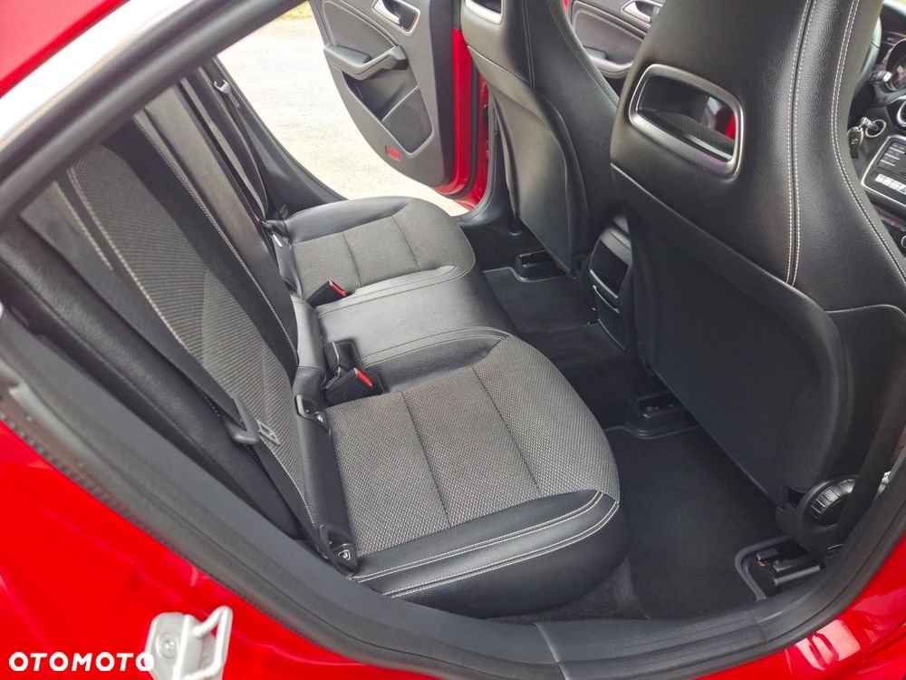 Mercedes-Benz CLA 200 d 7G-DCT Peak Edition - 16