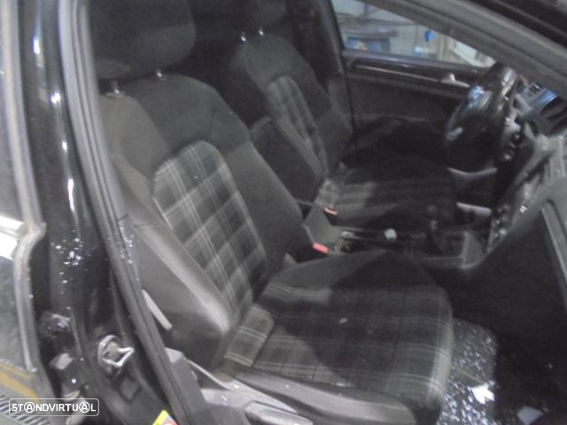 Carro MOT: CUNA CXVEL:RDT  VW GOLF 7 2013 2.0TDI 184CV 5P PRETO DIESEL - 7