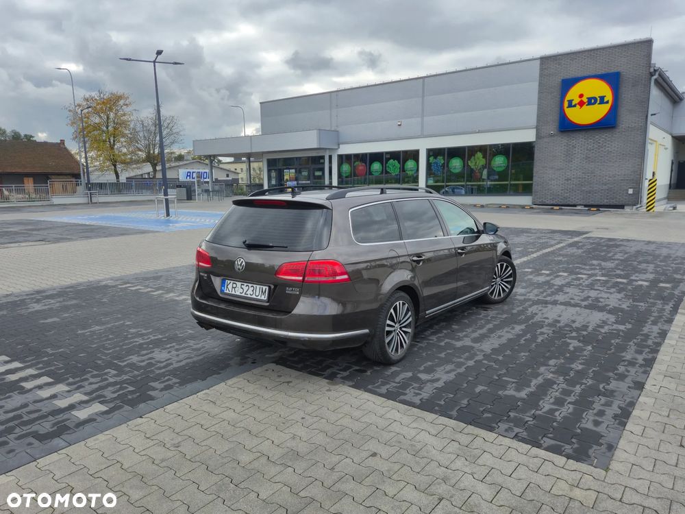 Volkswagen Passat - 7