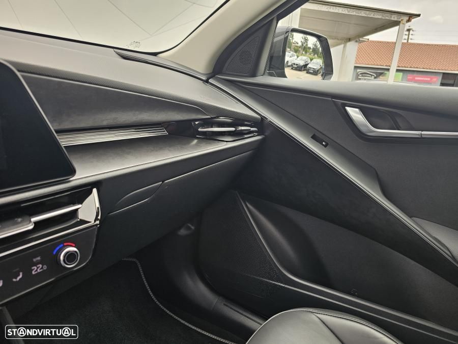 Kia Niro EV 64kWh Drive - 26