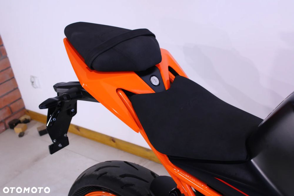 KTM RC 390 - 15