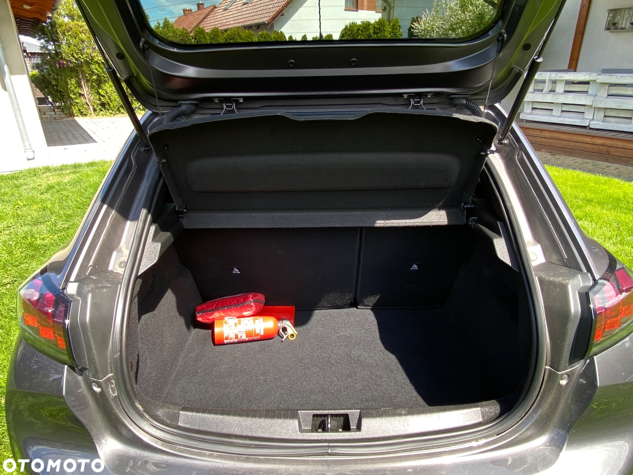 Peugeot 208 1.2 PureTech Style S&S - 5