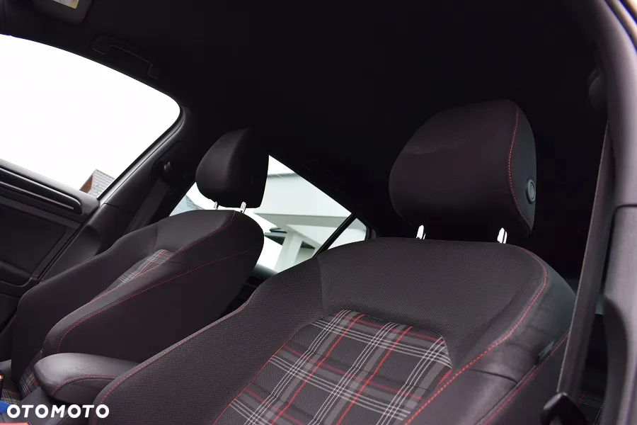 Volkswagen Golf VII 2.0 TSI BMT GTI - 9