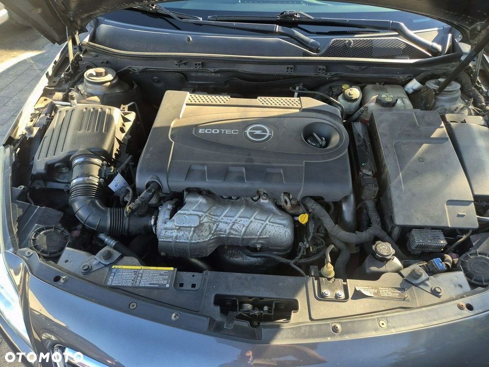 Opel Insignia - 35