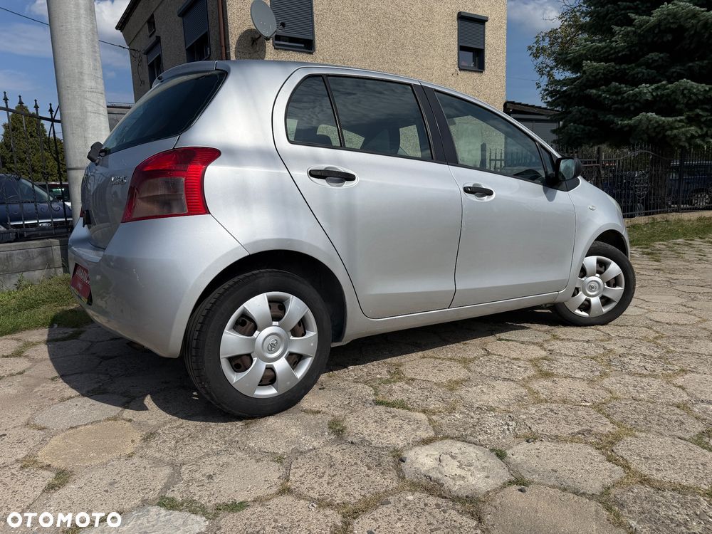 Toyota Yaris - 3