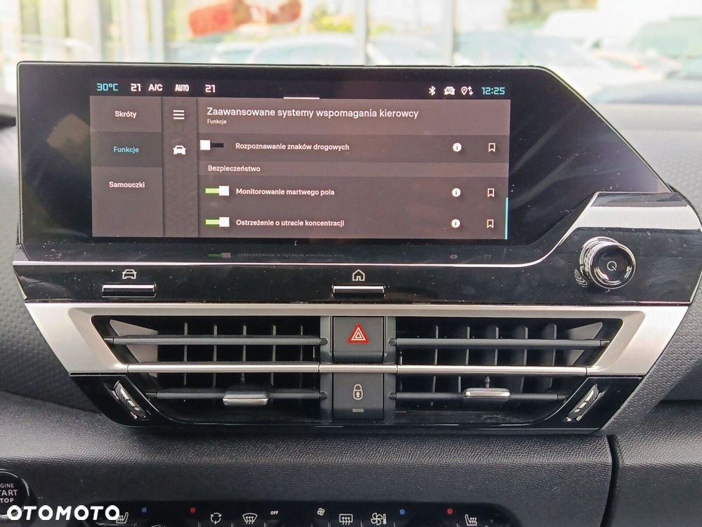 Citroën C4 1.2 PureTech Max S&S EAT8 - 26