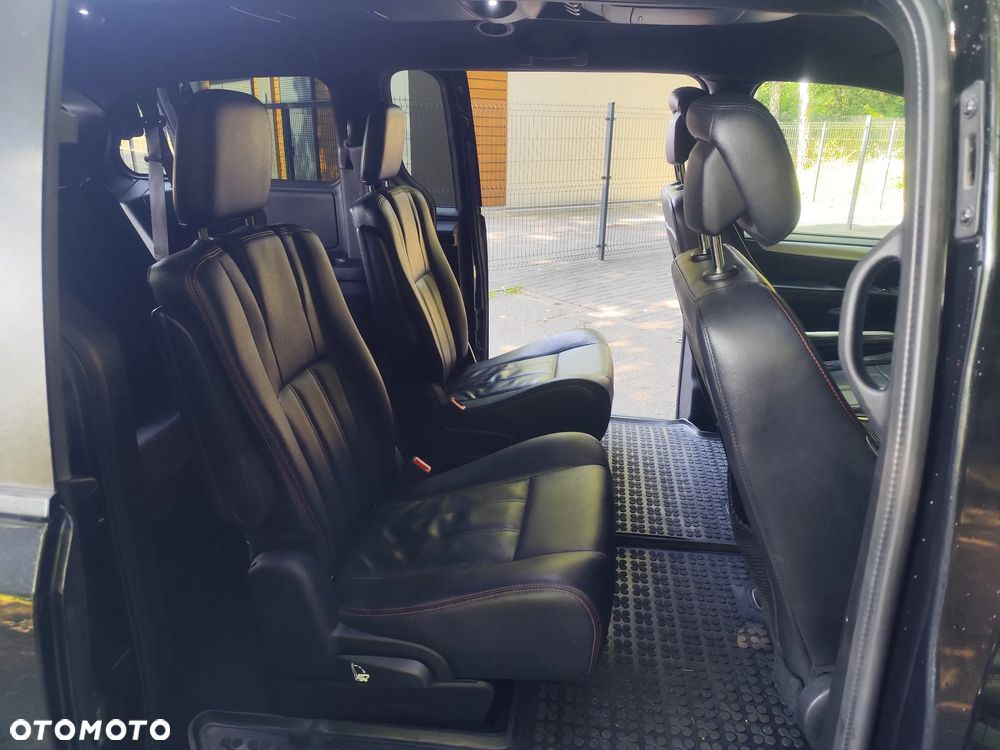 Dodge Grand Caravan 3.6 R/T - 10
