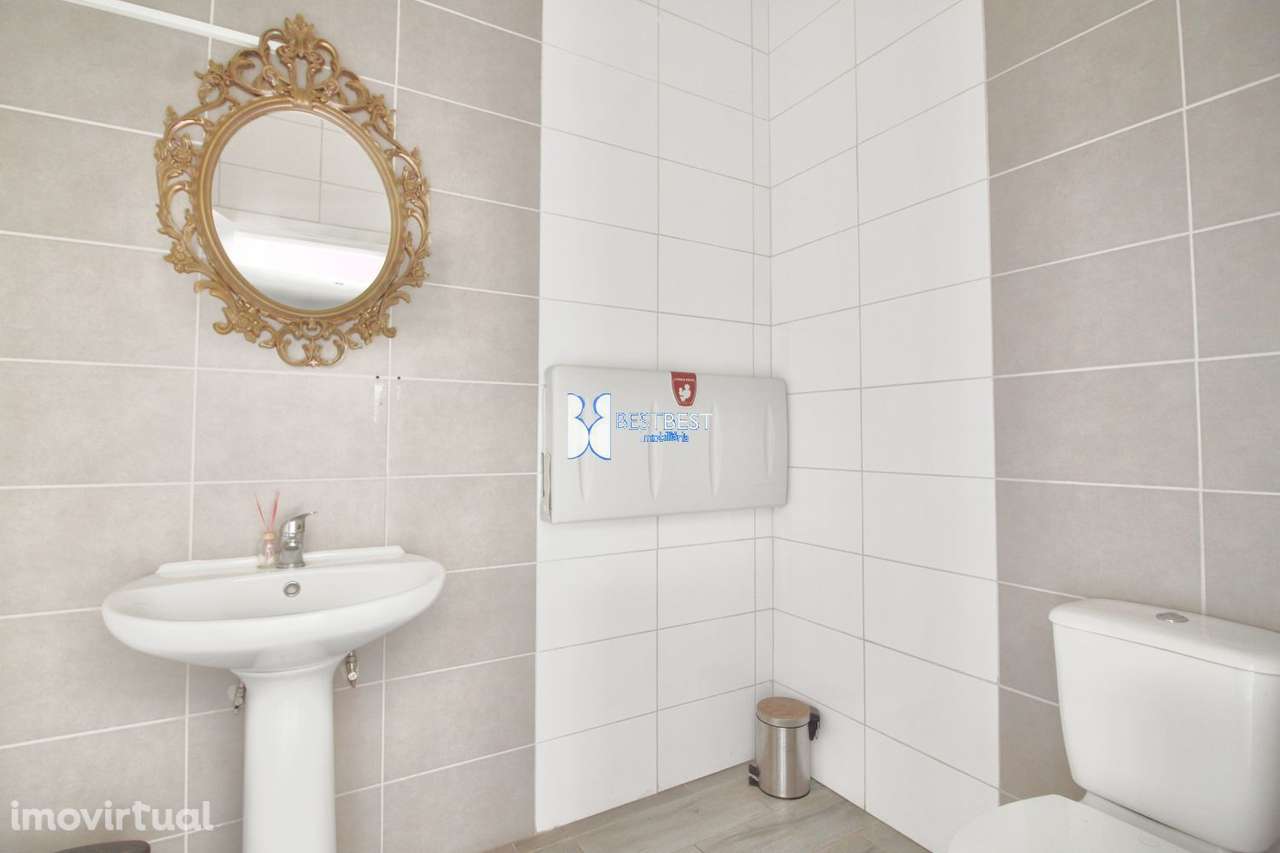 ESTÚDIO C/ 127 m² EM PAREDES–COMERCIAL,VIABILIDADE PARA HABITAÇAO - Grande imagem: 5/12