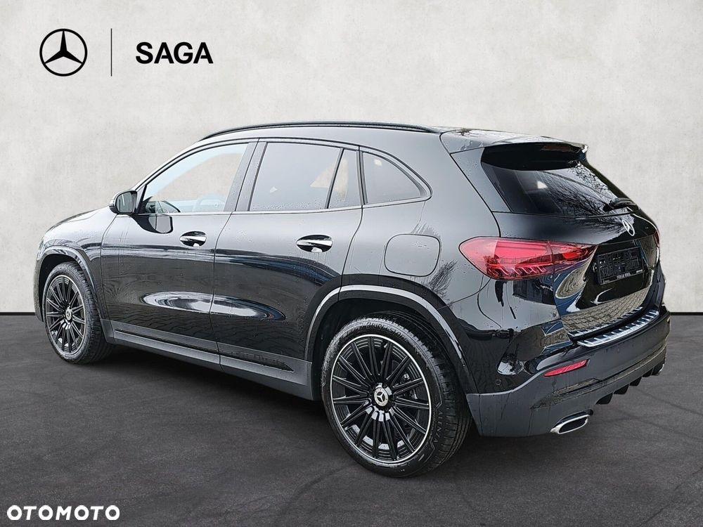 Mercedes-Benz GLA - 7
