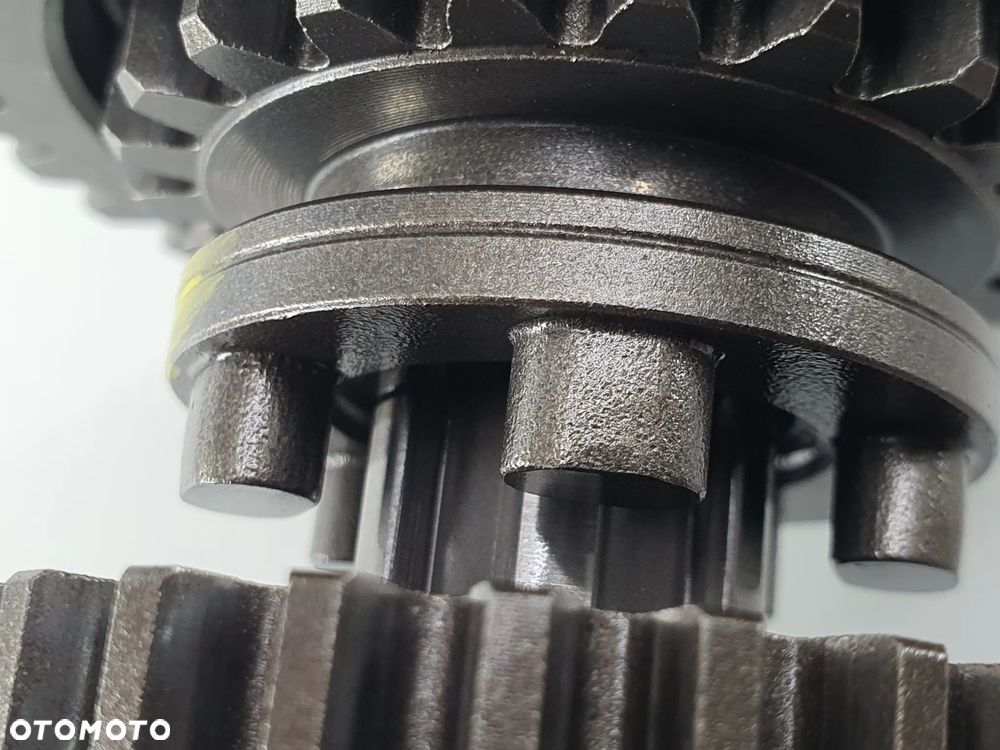 SKRZYNIA BIEGOW WALEK TRYB WODZIK  KTM DUKE 125 - 40