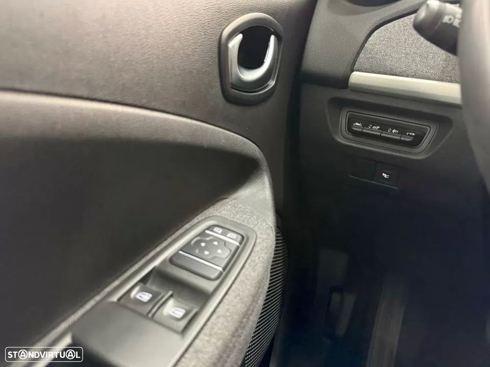 Renault Zoe (c/ Bateria) Limited 50 - 13