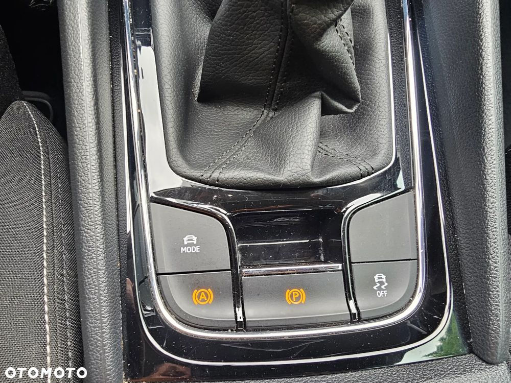 Skoda Karoq 2.0 TDI SCR Ambition - 25