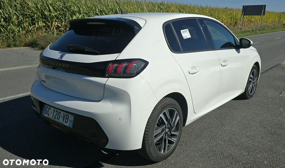 Peugeot 208 - 9