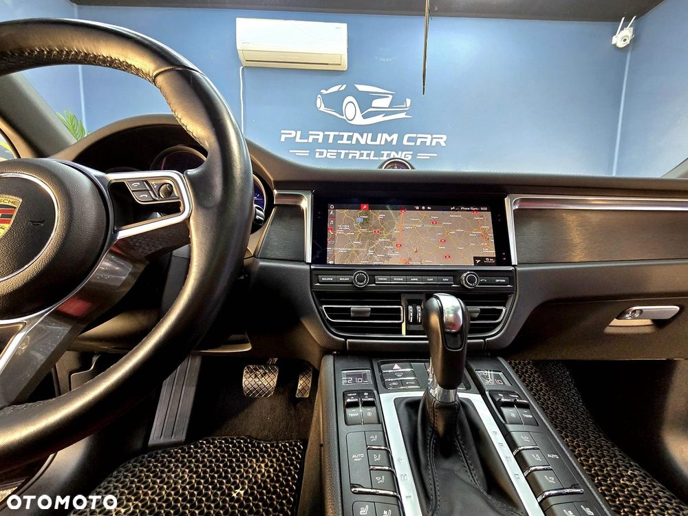 Porsche Macan GTS - 2