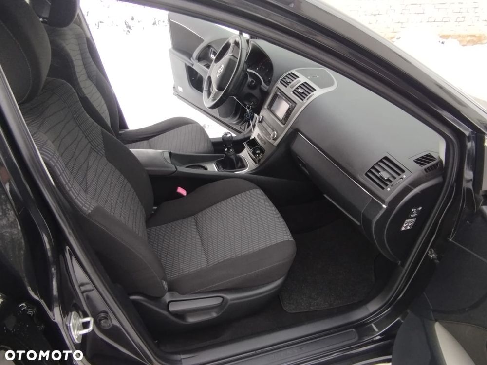 Toyota Avensis 1.8 Executive - 13