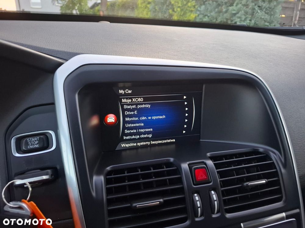 Volvo XC 60 D4 Drive-E R-Design Momentum - 10