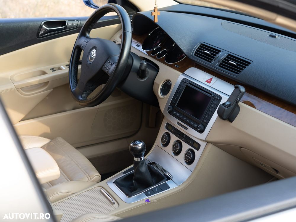 Volkswagen Passat 2.0 TDI Individual - 26